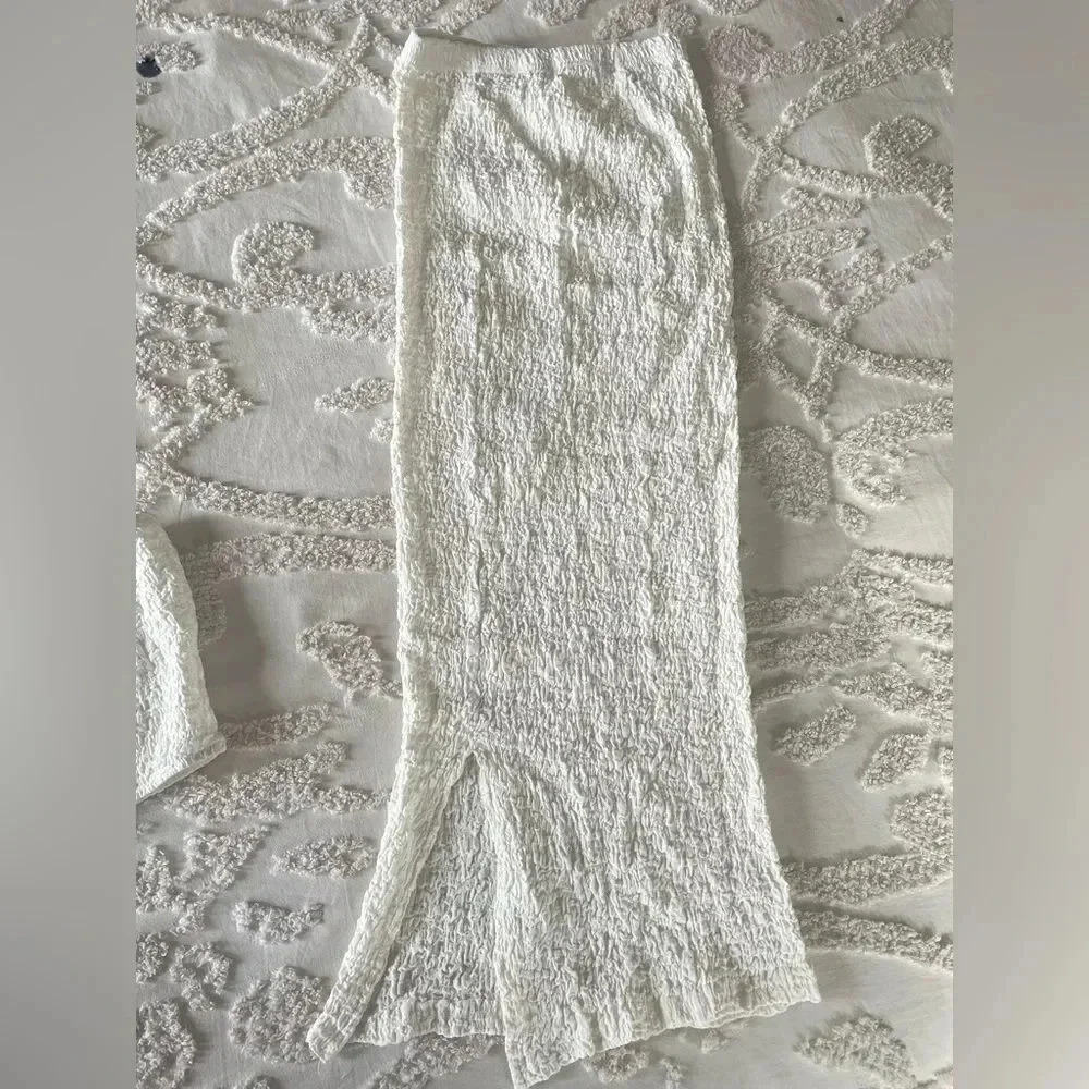 2 Piece Textured Set - Picture 3 of 7
